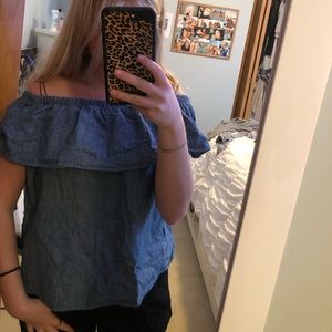 off the shoulder levi jeans shirt